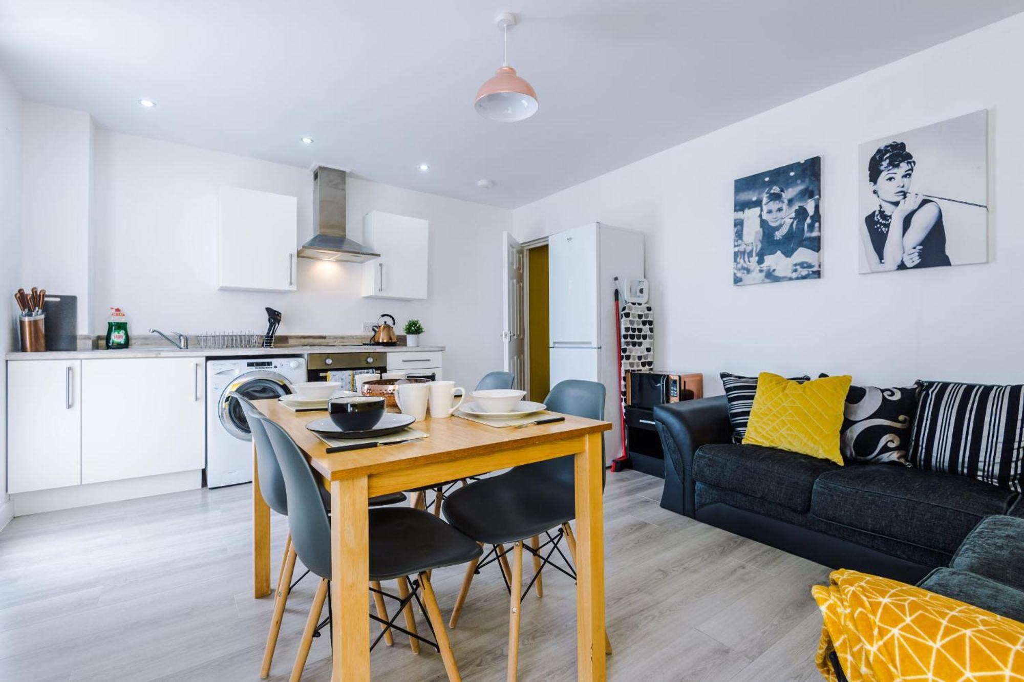 Opp Liverpool - Perfect For Contractors And Travellers, Big Savings Booking 4 Nights Or More! Apartment Стая снимка